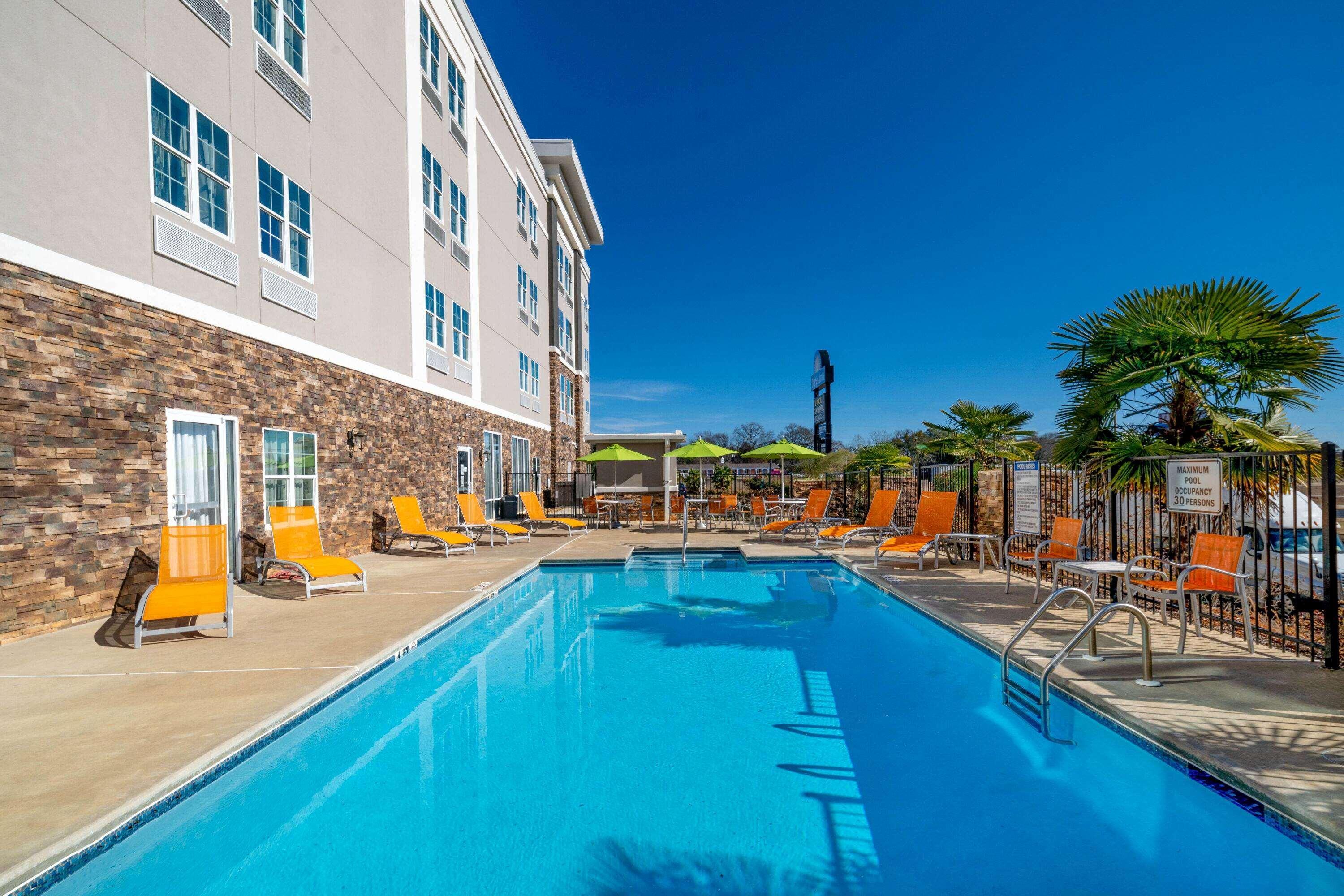 La Quinta By Wyndham Forsyth Hotell Exteriör bild