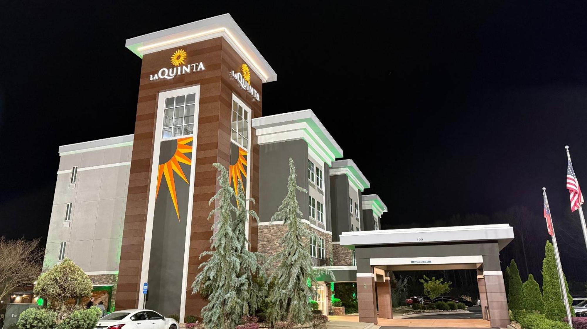 La Quinta By Wyndham Forsyth Hotell Exteriör bild
